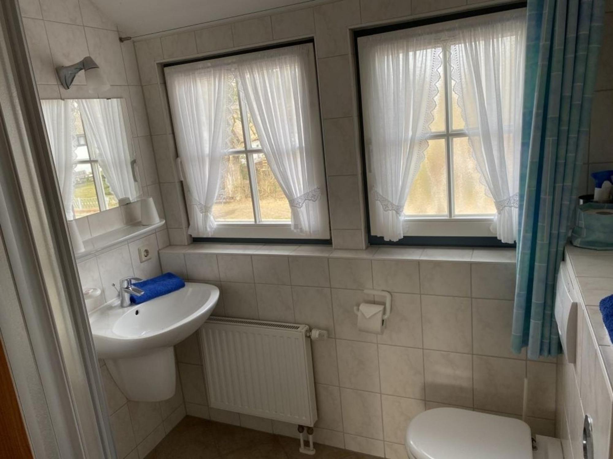 Ferienwohnung Nr 02 Og Spitzboden Born Extérieur photo